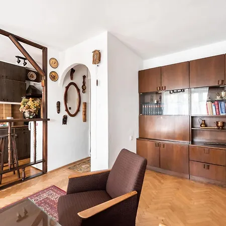 Metro Wilenski Vintage Charm * Warsaw