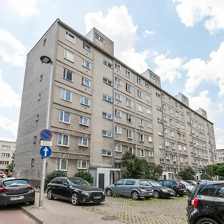 Metro Wilenski Vintage Charm Apartment Warsaw