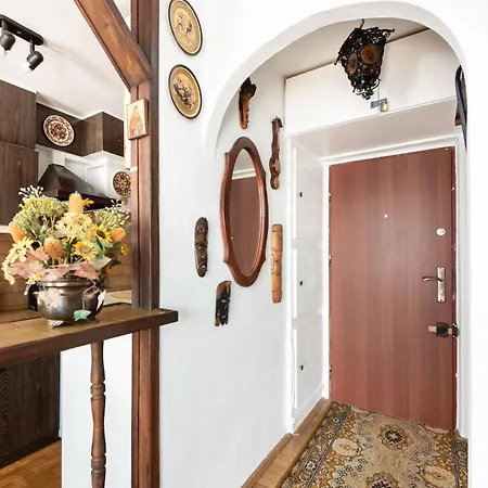 Metro Wilenski Vintage Charm By Bookinghost