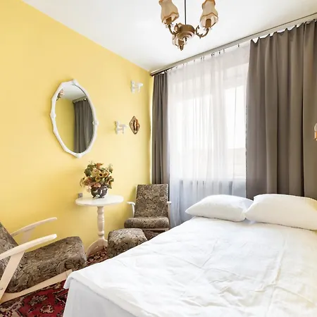 Metro Wilenski Vintage Charm By Bookinghost Varsó